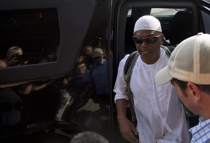 美国劫机犯潜逃古巴30年因想见女儿不畏坐牢