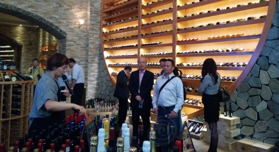 上海台协连锁工委会走进自贸区 介绍最新政策