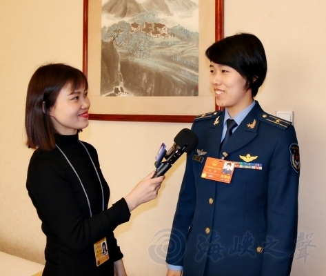 员风采录》第二集:人大代表、女飞行员张潇:战